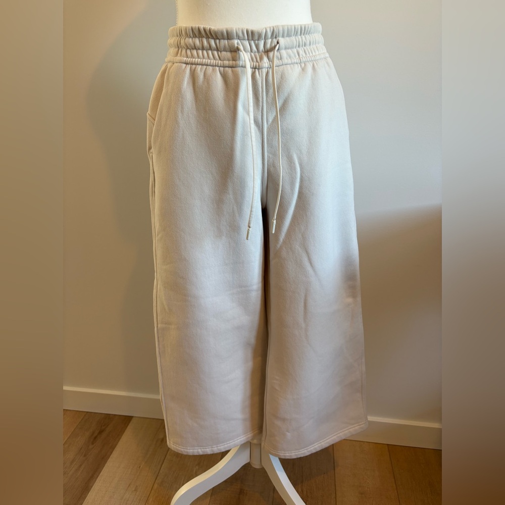 Lululemon Crop Joggers